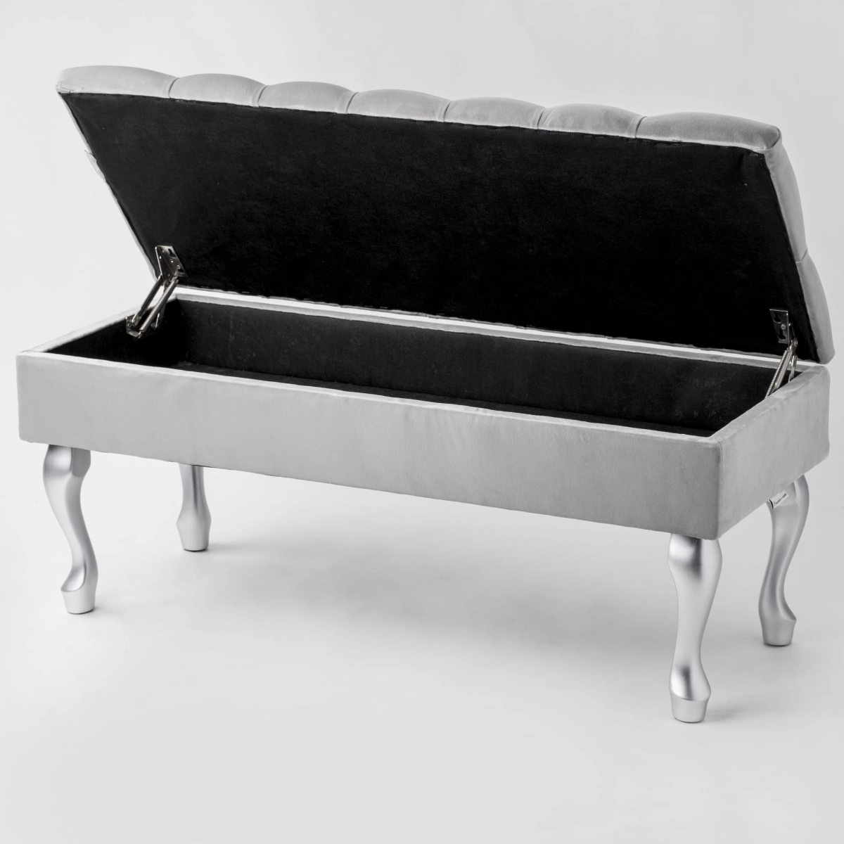 pouffe with storage compartment