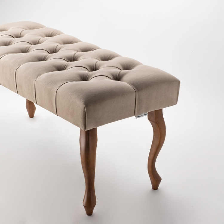 Elegant tufted latte bench – a functional and stylish piece of furniture for your home or office