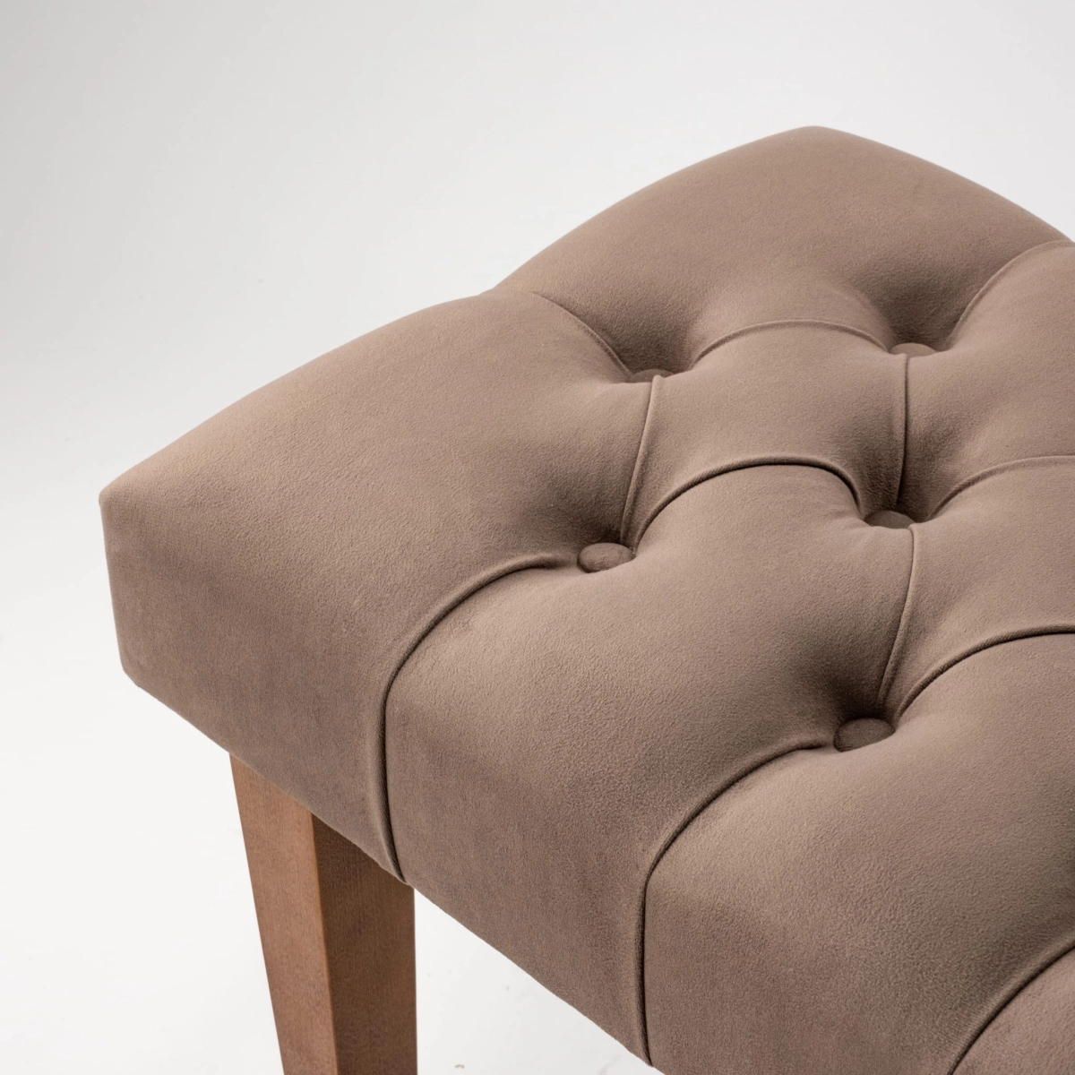 Tufted Brown Bench with Wooden Base