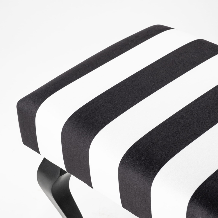 Black and white stripes on the bench