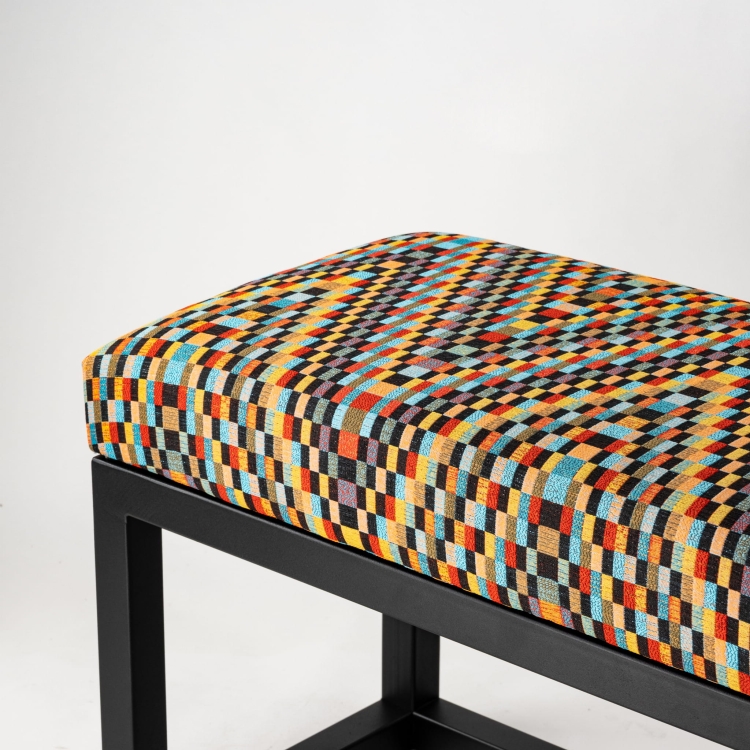 Patterned bench with metal legs
