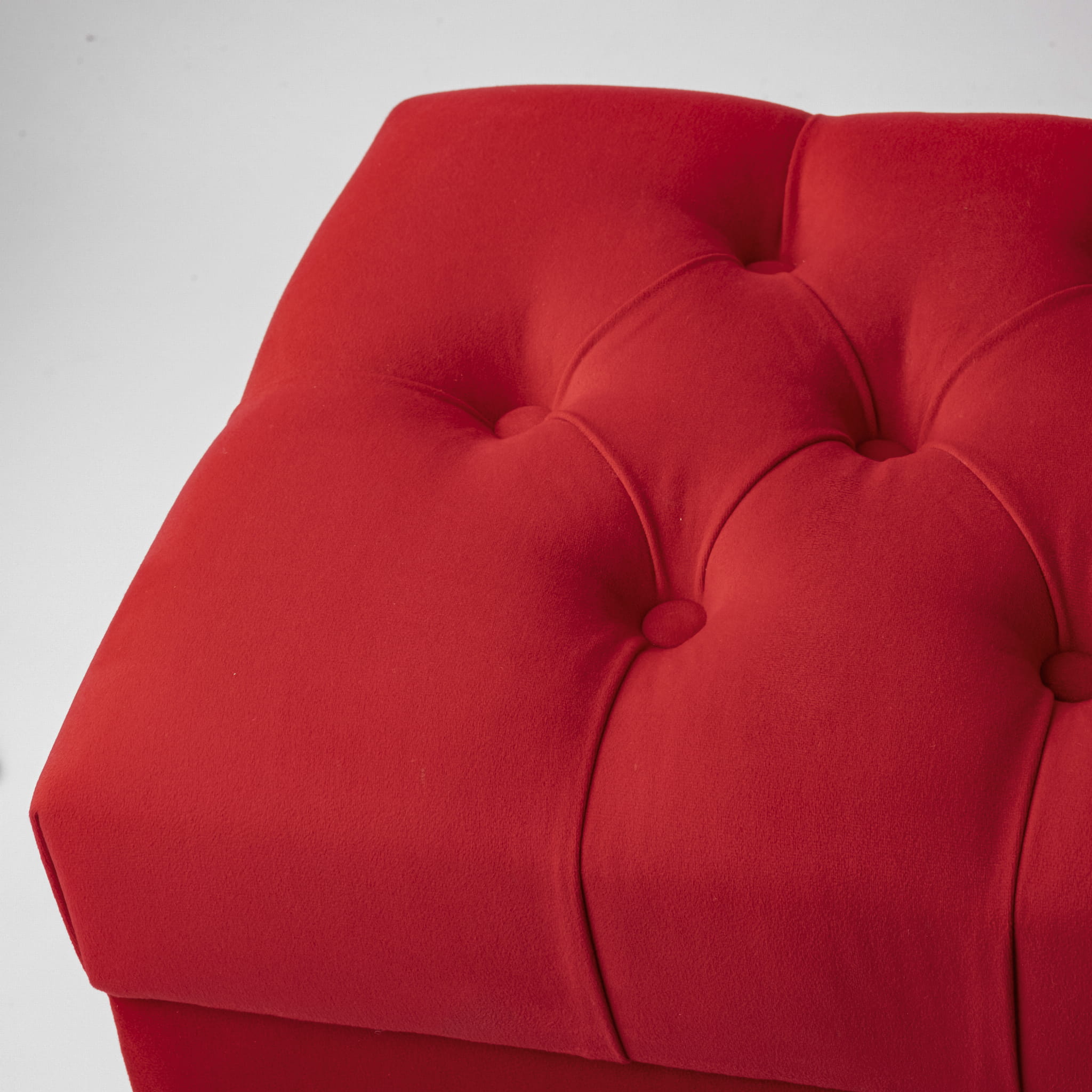Stylish red quilted opening trunk